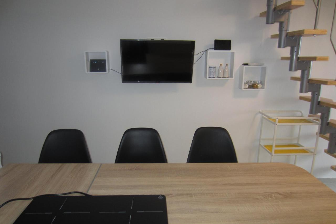 Apartman Valinor Miholascica Экстерьер фото